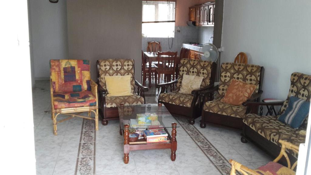 Residence Lasenza Apartment Flic en Flac Екстер'єр фото